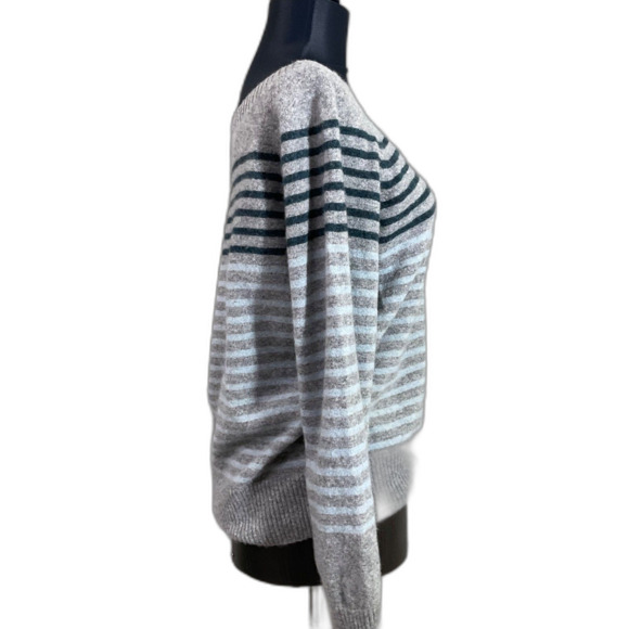 Celtic & Co 100% Lambs Wool Sweater women’s Size M gray Green blue stripes - Picture 2 of 11